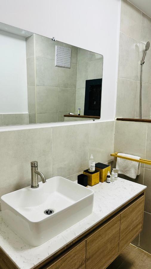 F4 - Chic - Piscine - Salle Fitness Dakar Dış mekan fotoğraf